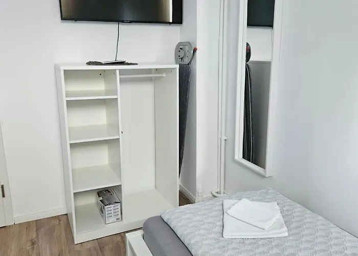 Neustadt Apartment *