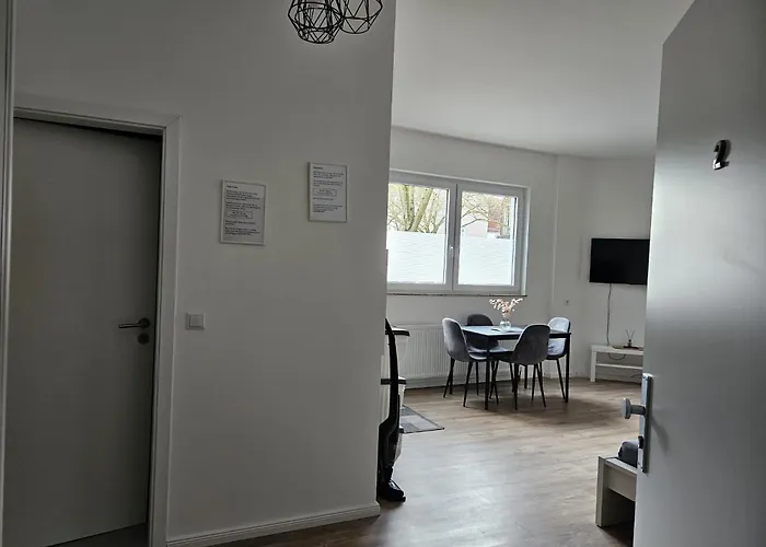 Neustadt Apartment *
