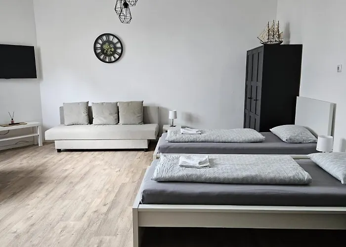 Neustadt Apartment *